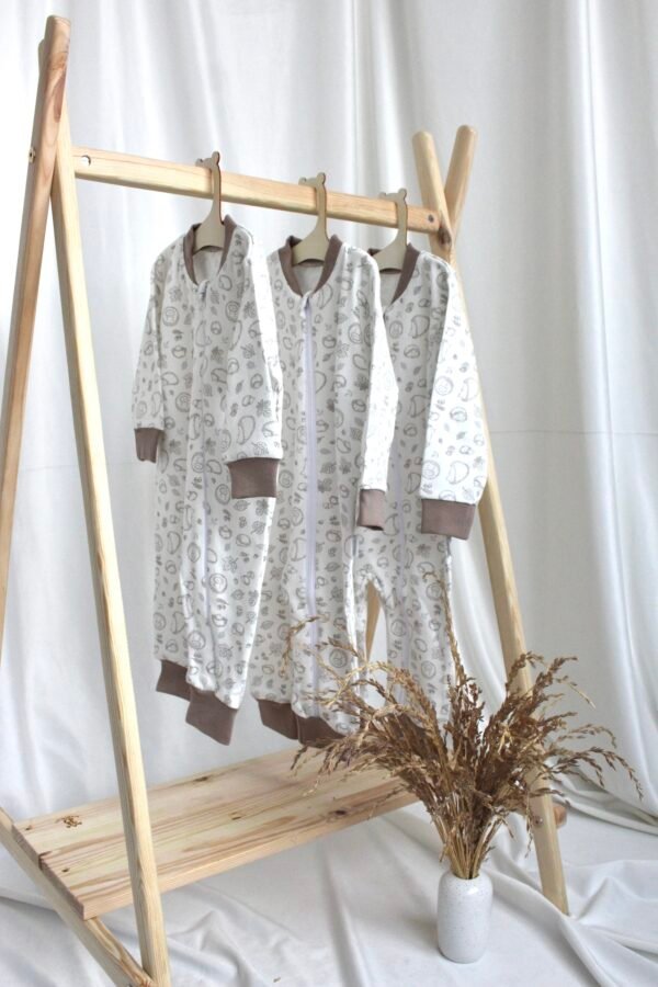 Pidžama ar ezīšiem