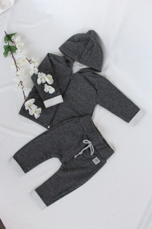 Tumši pelēks komplektiņš