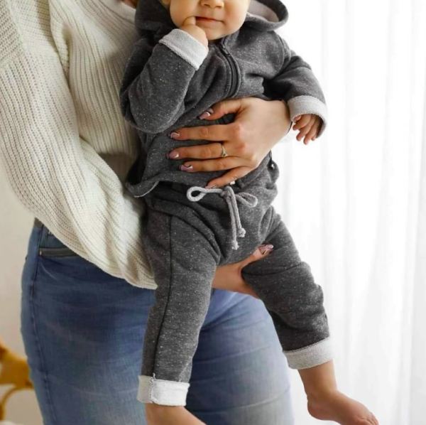 Tumši pelēks komplektiņš