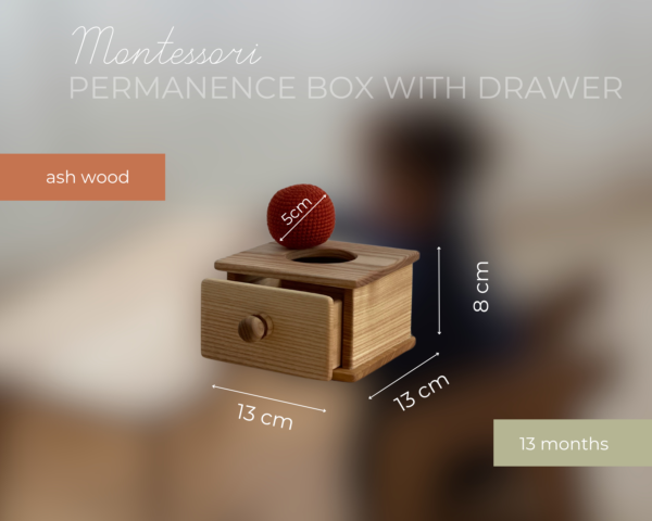 Kastīte ar atvilktni un bumbiņu